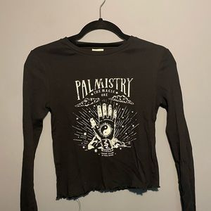 Long sleeve graphic tee